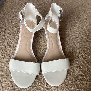 Dexflex Comfort White Strap Wedge Sandals
